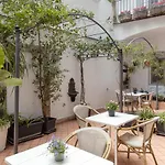 Petrucci Garden 4*
