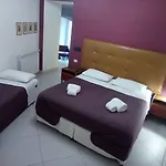 Petrucci Garden Bed & Breakfast 4*