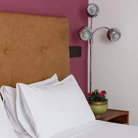 Petrucci Garden Bed & Breakfast 2*