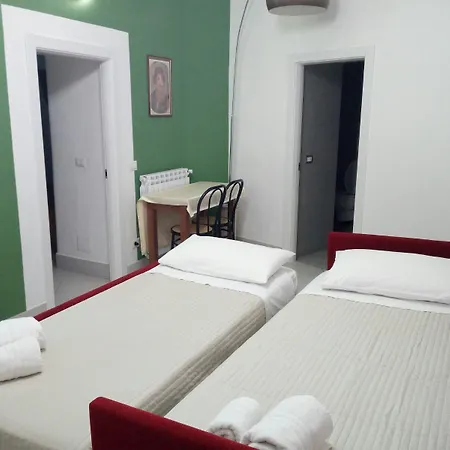 Petrucci Garden 4* Napoli