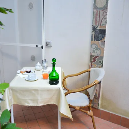 Petrucci Garden 4* Napoli