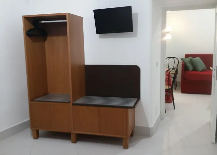 Petrucci Garden Неаполь