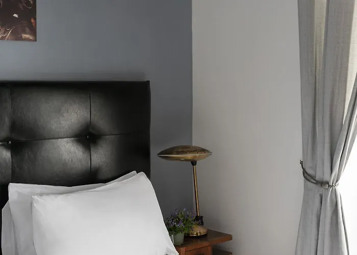 Petrucci Garden Неаполь