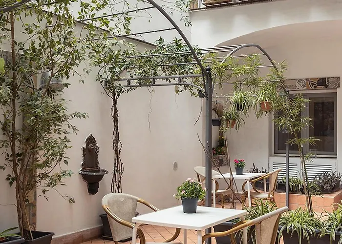 Petrucci Garden Отель типа 