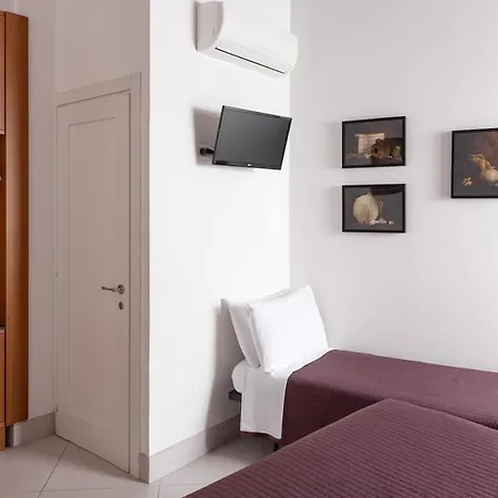 فندق مبيت وإفطار Petrucci Garden نابولي