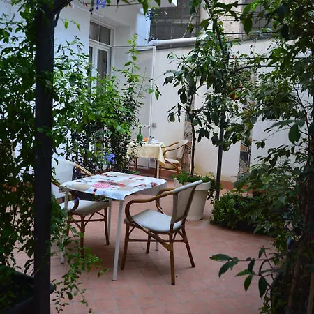 Petrucci Garden נאפולי